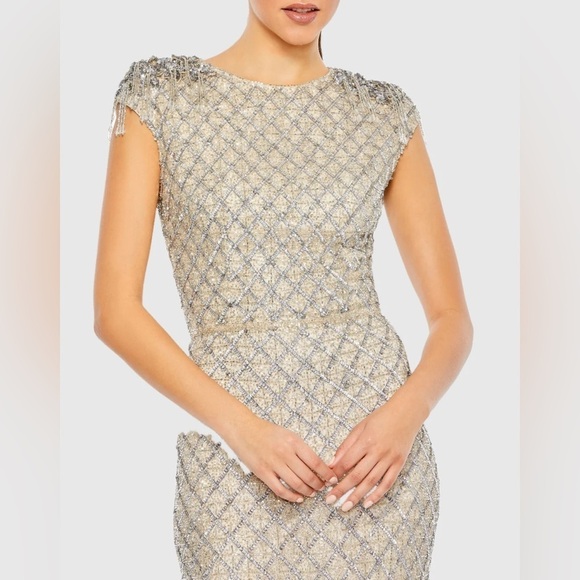 Mac Duggal 5642 NWT EMBELLISHED CRYSTAL CAP SLEEVE COLUMN GOWN - Picture 5 of 9